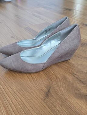 x-appeal Taupe Suede Pointed-Toe Wedge Pumps